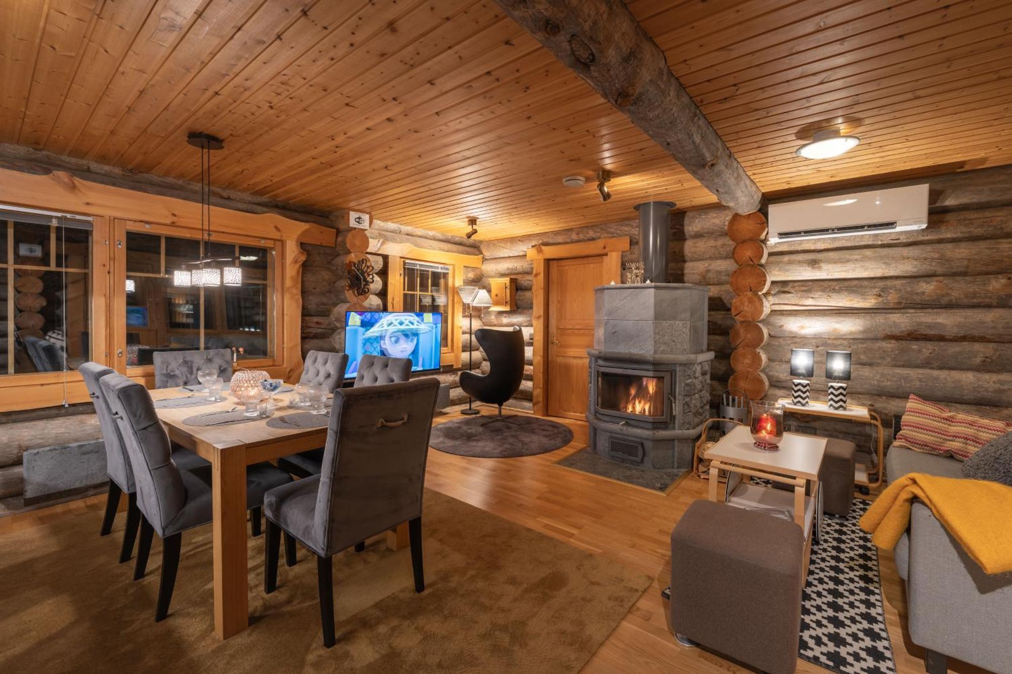Kuukkeli Log Houses Villa Aurora "Pupula" Сариселка Екстериор снимка