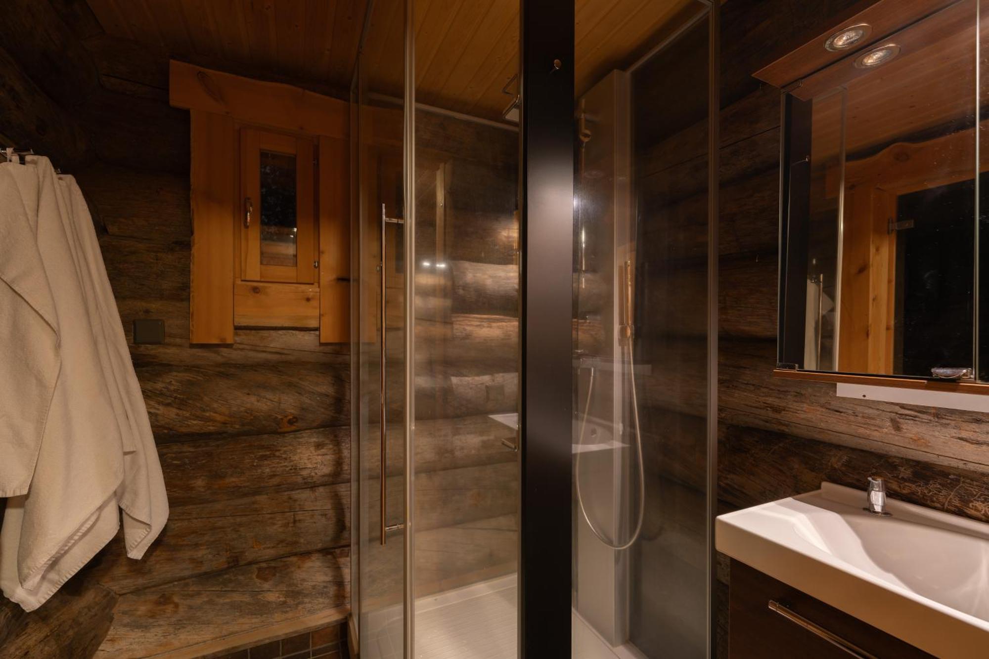Kuukkeli Log Houses Villa Aurora "Pupula" Сариселка Екстериор снимка